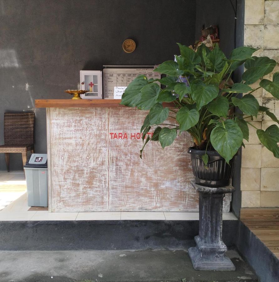 Tara hostel Batununggul Exterior foto